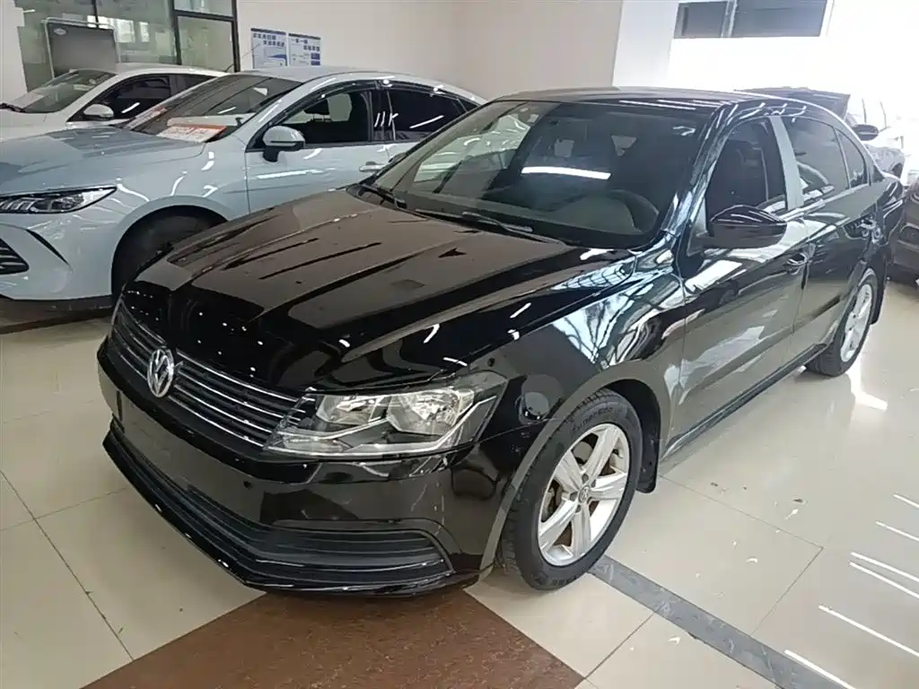 Volkswagen Lavida 2017 1.6L Automatic Trend Edition фото 2