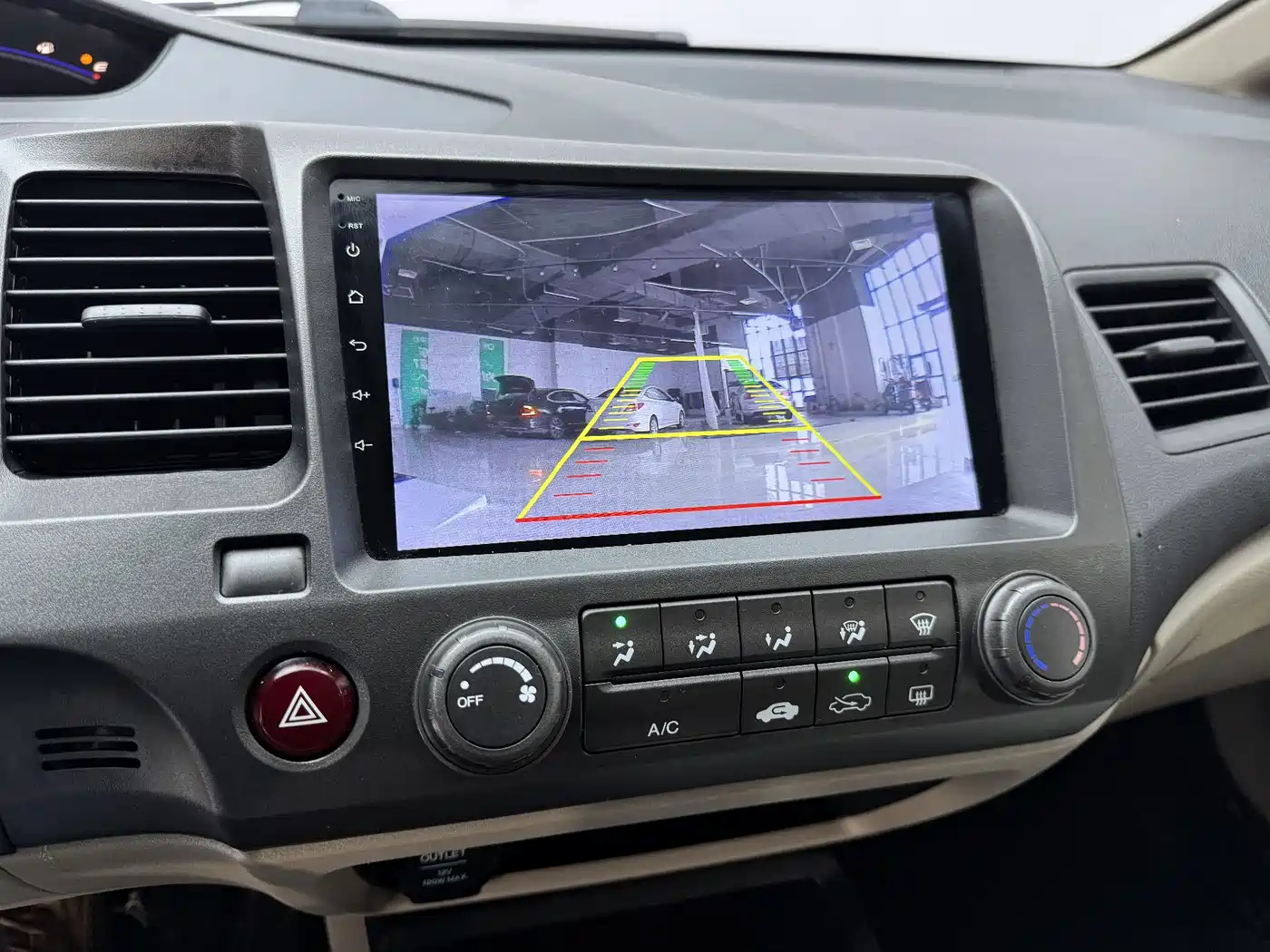 CIIMO CIIMO 2014 2012 1.8L Automatic