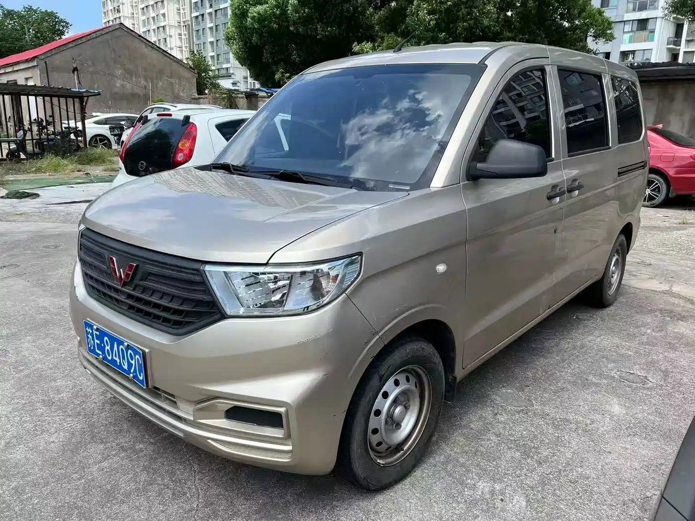 Wuling Motors Wuling Hongguang V 2023 2021 1.5L Vigor Enjoy LAR