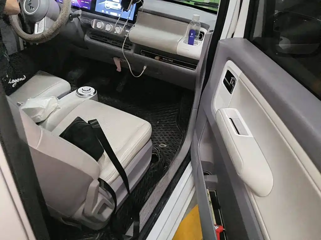 Wuling Motors Wuling Air ev 2022 2023 4-Seat Advanced Edition