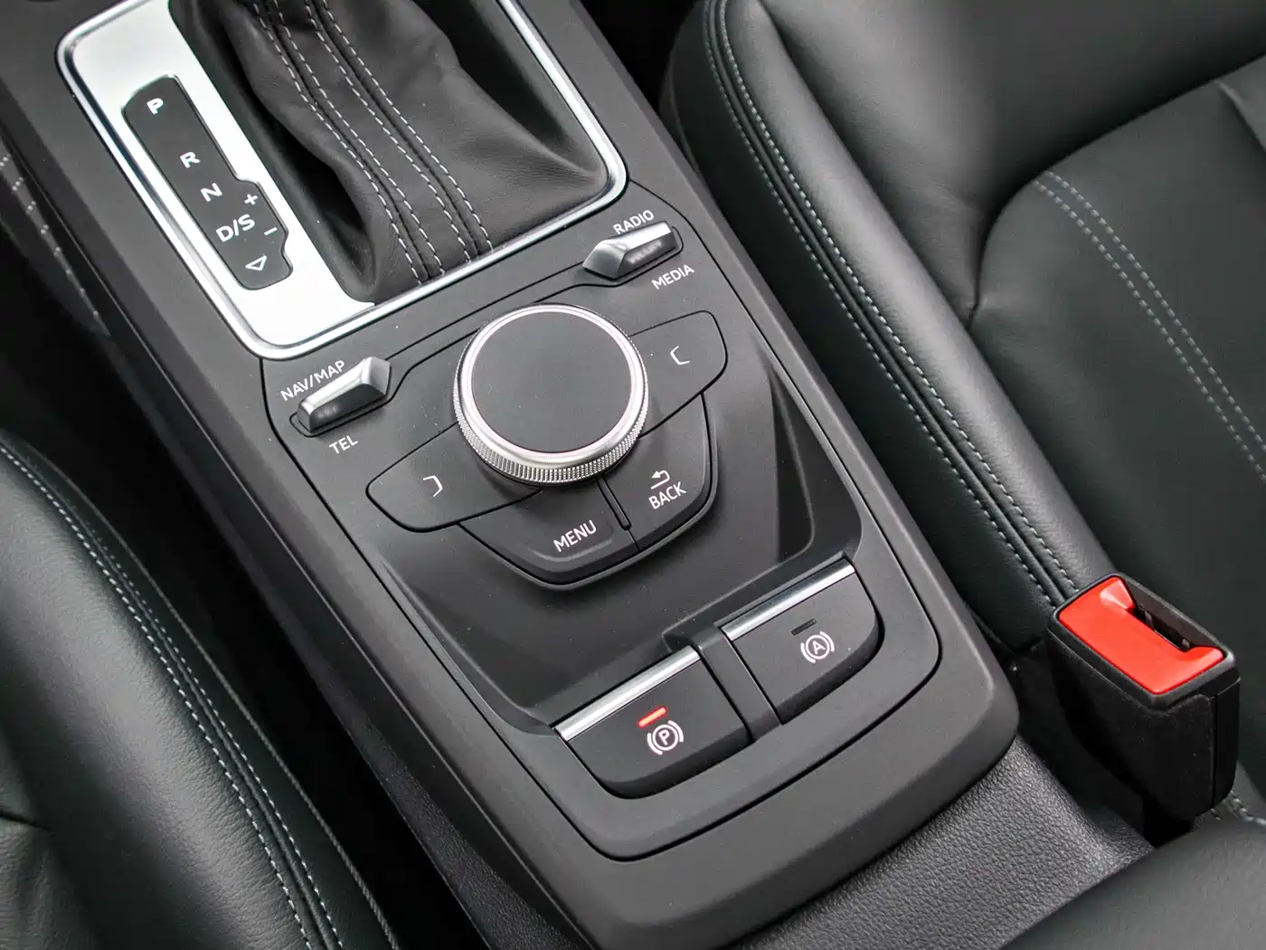 Audi Q2L 2022 35 TFSI Fashion Elegance фото 12