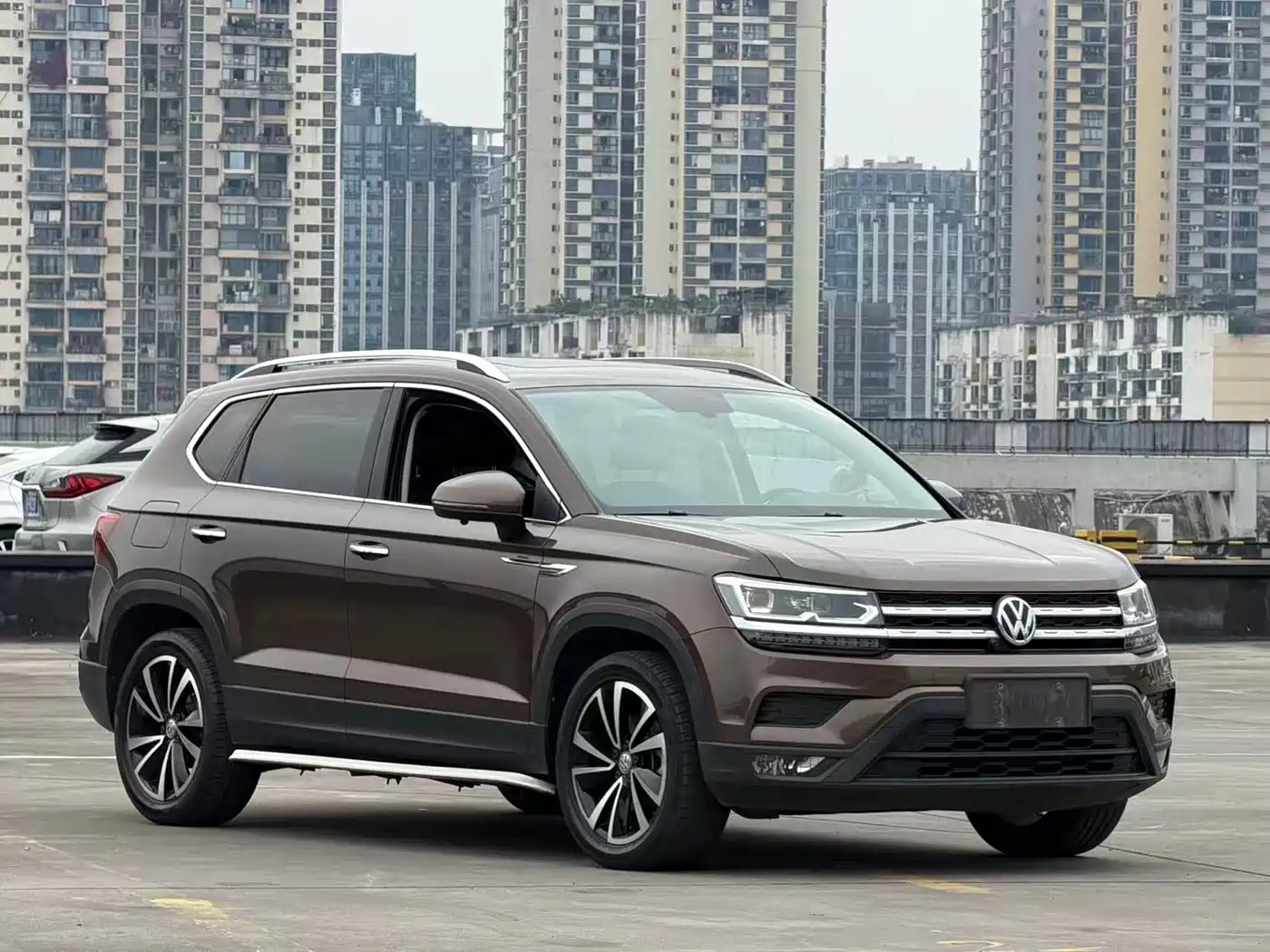 Volkswagen Tharu 2020 280TSI 2WD Luxury Edition China VI фото 2