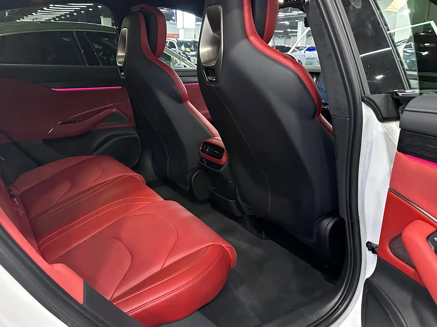 XIAOMI CAR XIAOMI SU7