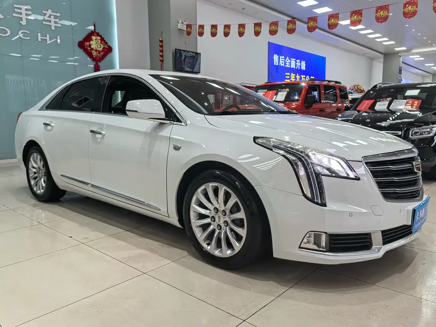 CADILLAC XTS