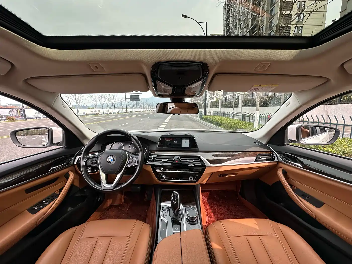 BMW 5 Series 2018 528Li Launch Special Edition фото 9