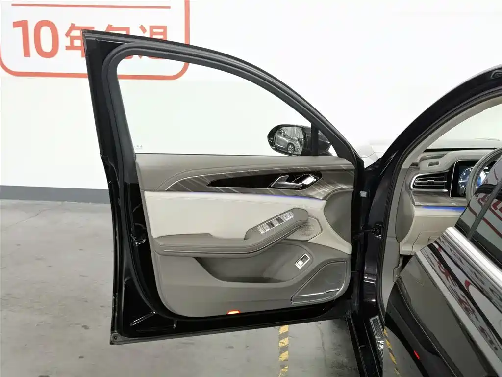 Hongqi H9 2020 2.0T Smart Connection Qi Xiang Edition фото 8
