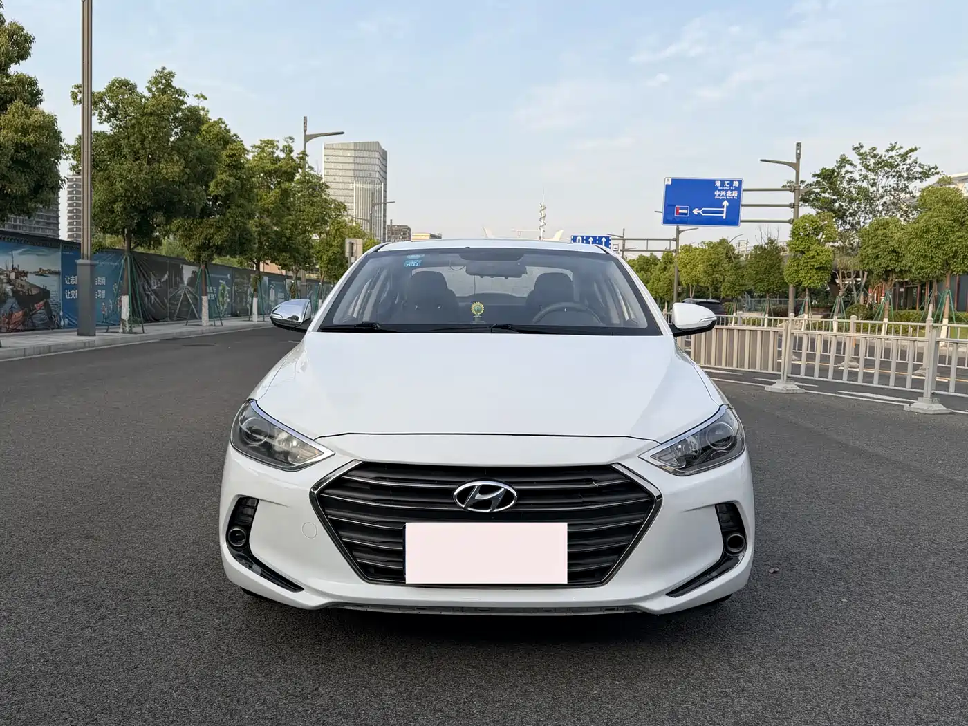 Hyundai Elantra 2016 Model 1.6L Automatic Smart Elite фото 2
