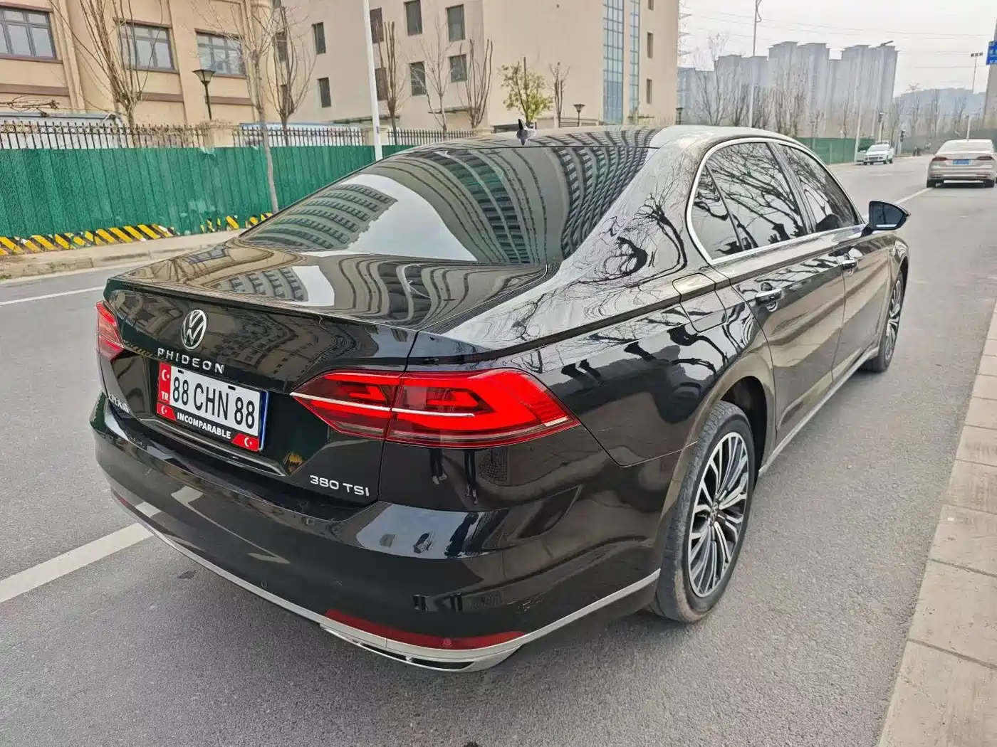 VOLKSWAGEN HUIANG
