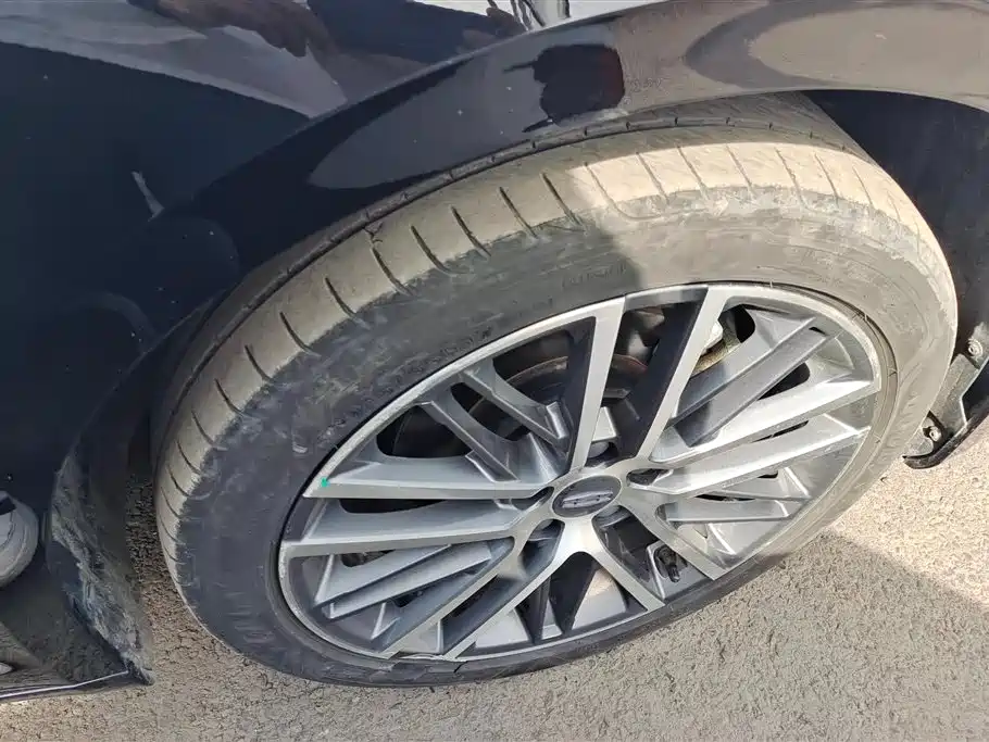 GEELY AUTOMOBILE XINGRUI