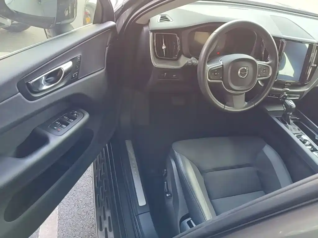 Photo 16 - Volvo XC60