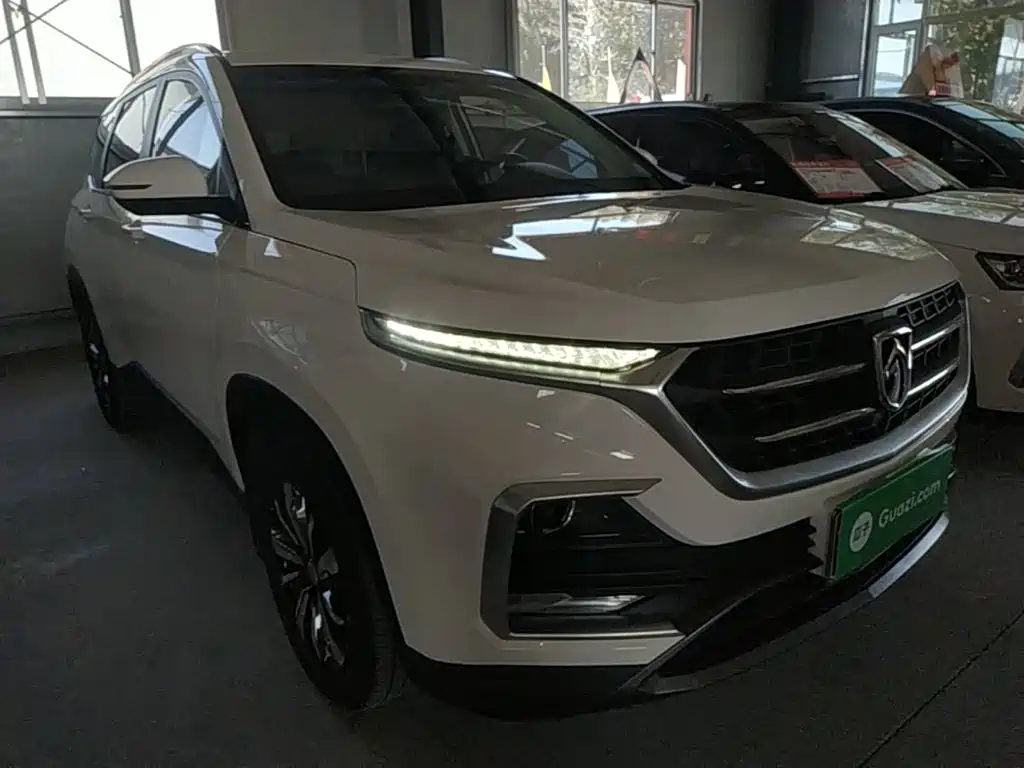 Baojun 530 2018 2018 1.5T Manual Premium Model China V