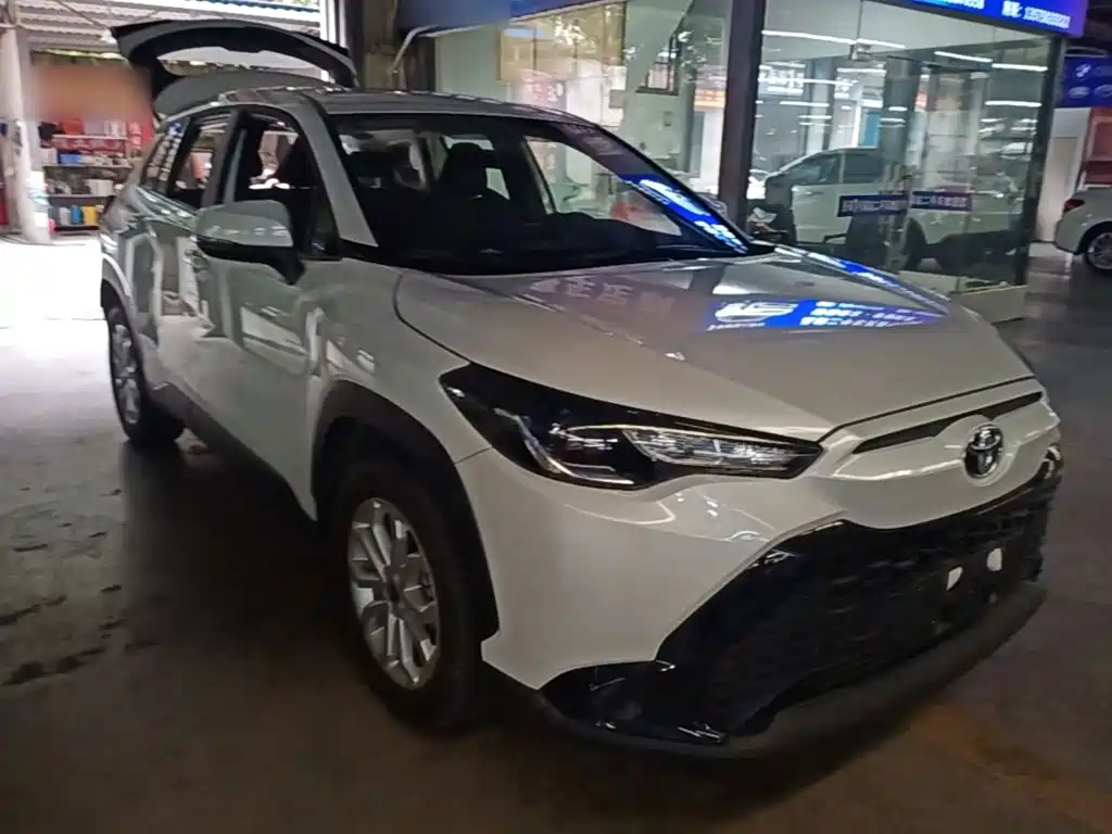 Toyota Frontlander 2025 2024 2.0L CVT Elite Plus Edition