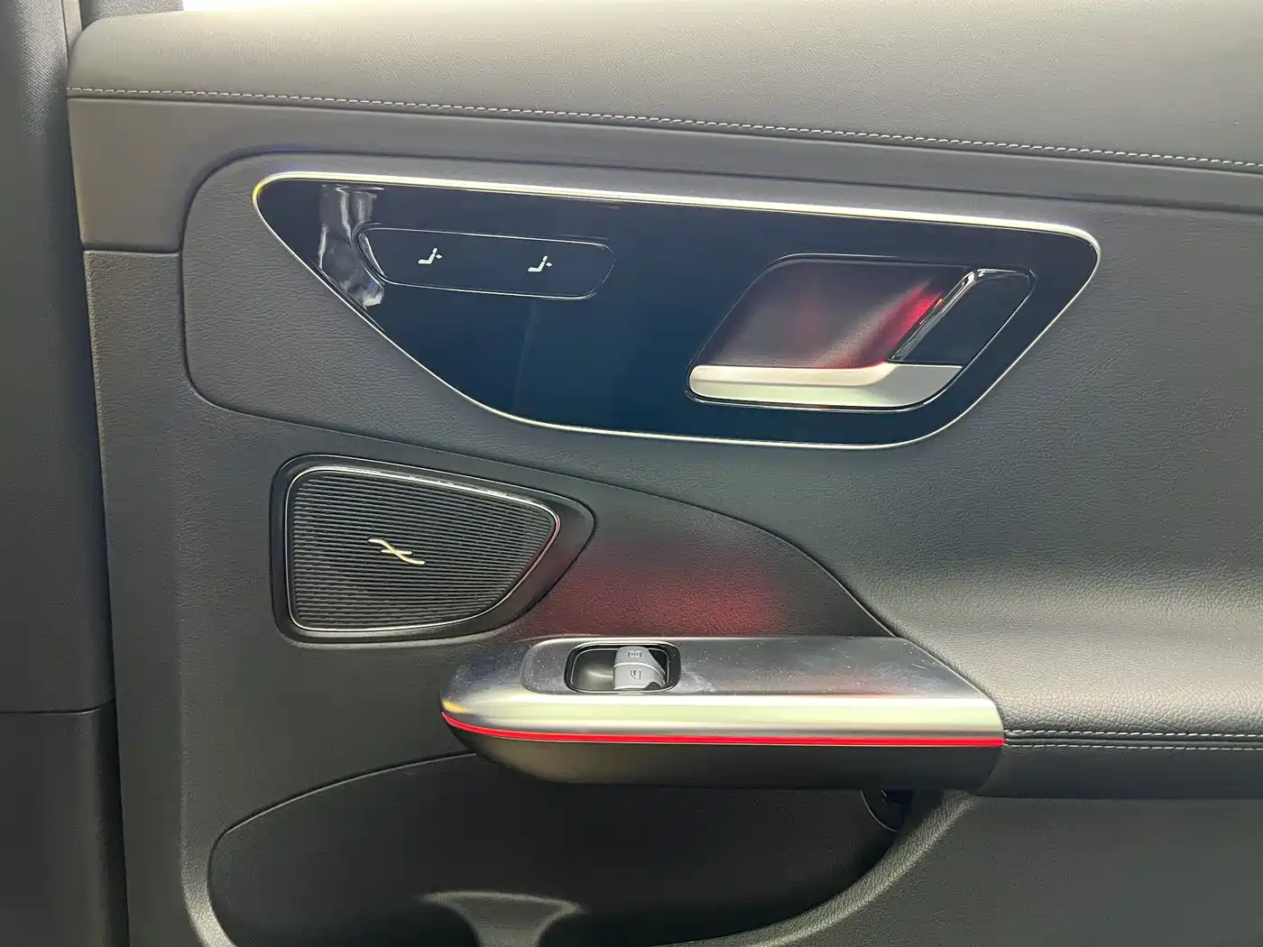 Mercedes-Benz C-Class 2022 Facelift C 260 L Sport фото 23