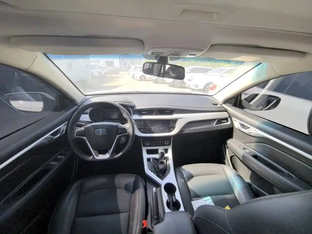 Фото 5 - Geely Vision