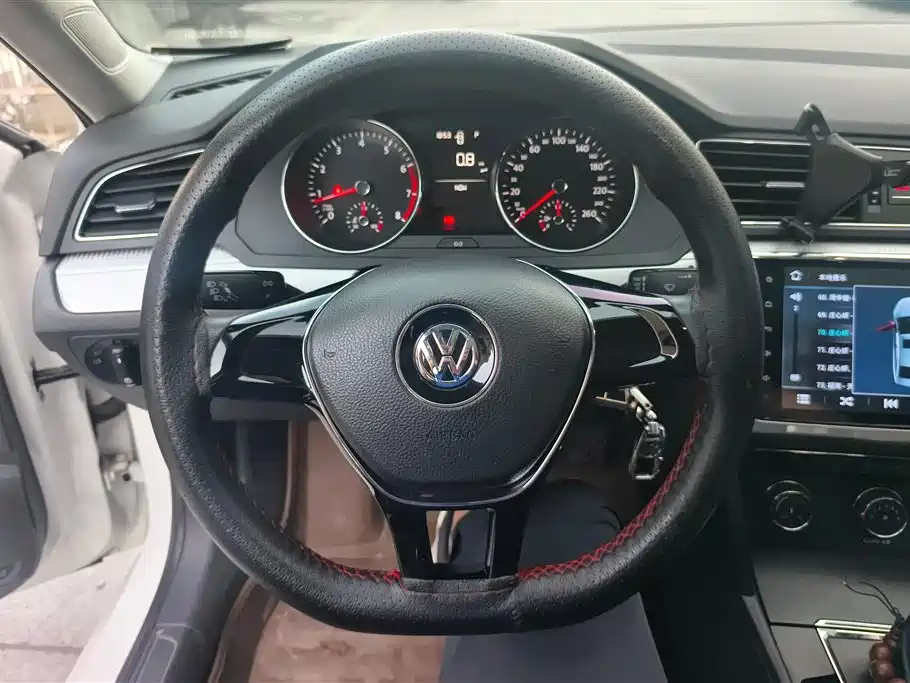 Volkswagen Lamando 2017 230TSI DSG Trend Edition фото 15