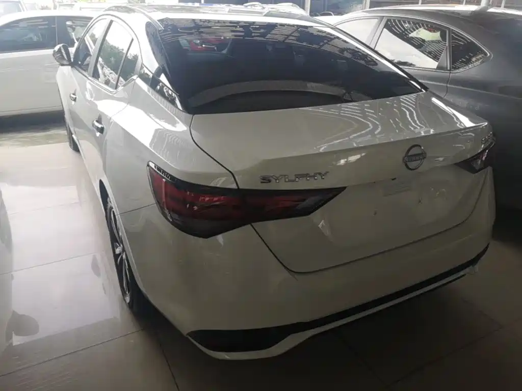 Nissan SYLPHY, миниатюра 5