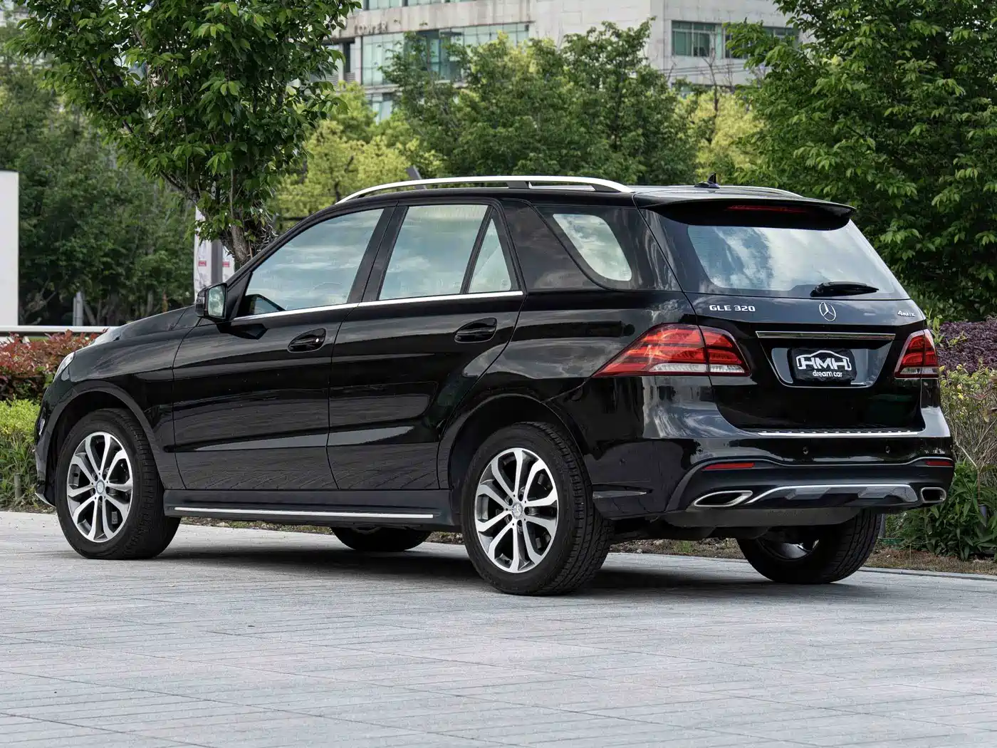 Mercedes-Benz GLE 2017 GLE 320 4MATIC Luxury фото 12