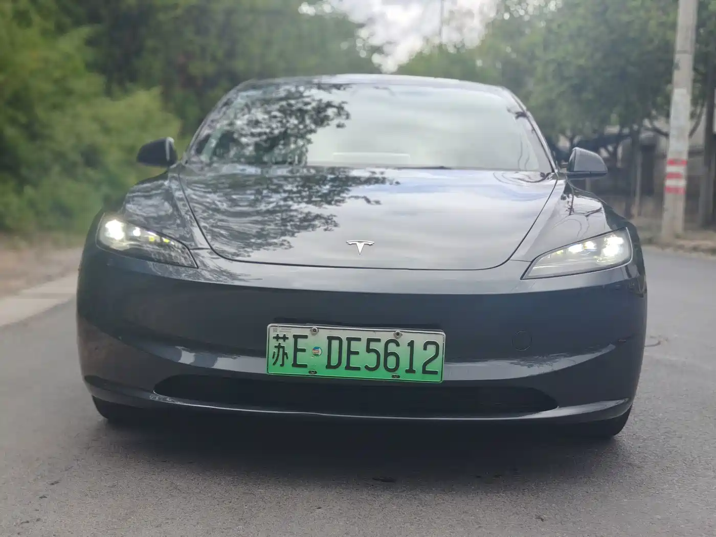 صورة 2 - Tesla Model 3