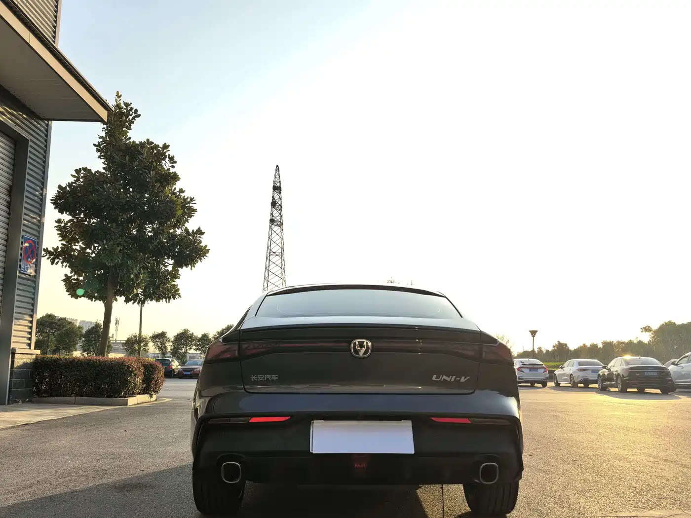 CHANGAN UNI-V