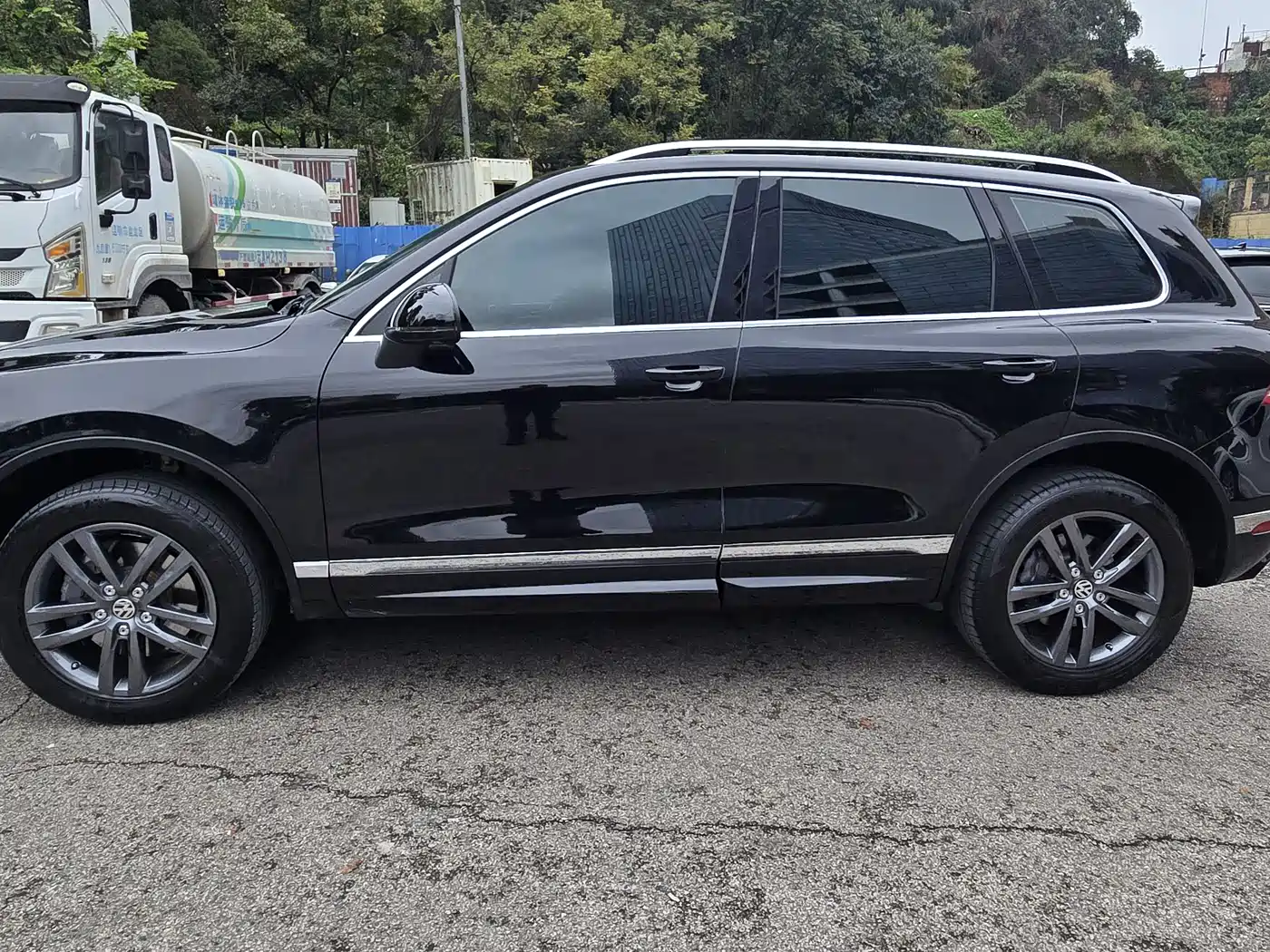 Volkswagen Touareg 2016 3.0TSI High Configuration фото 3