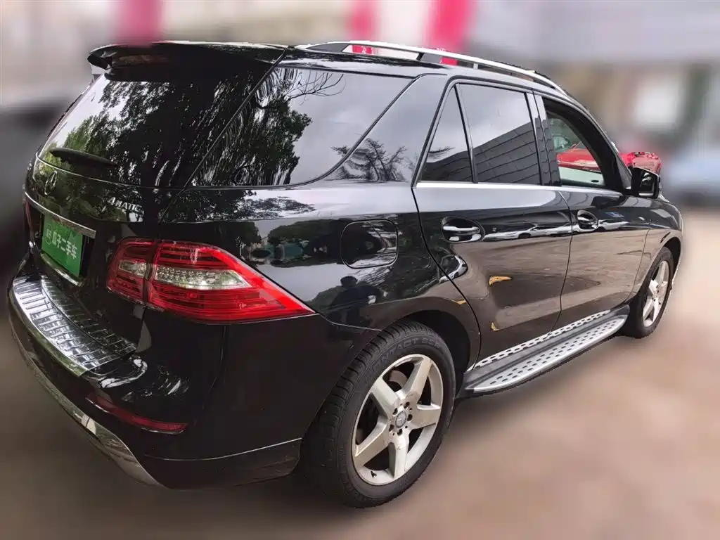 Mercedes-Benz M-Class 2014 ML 400 4MATIC Luxury фото 4