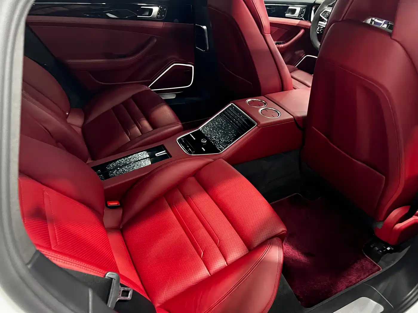 Porsche Panamera 2019 Panamera 4 Executive Long Wheelbase 2.9T фото 18