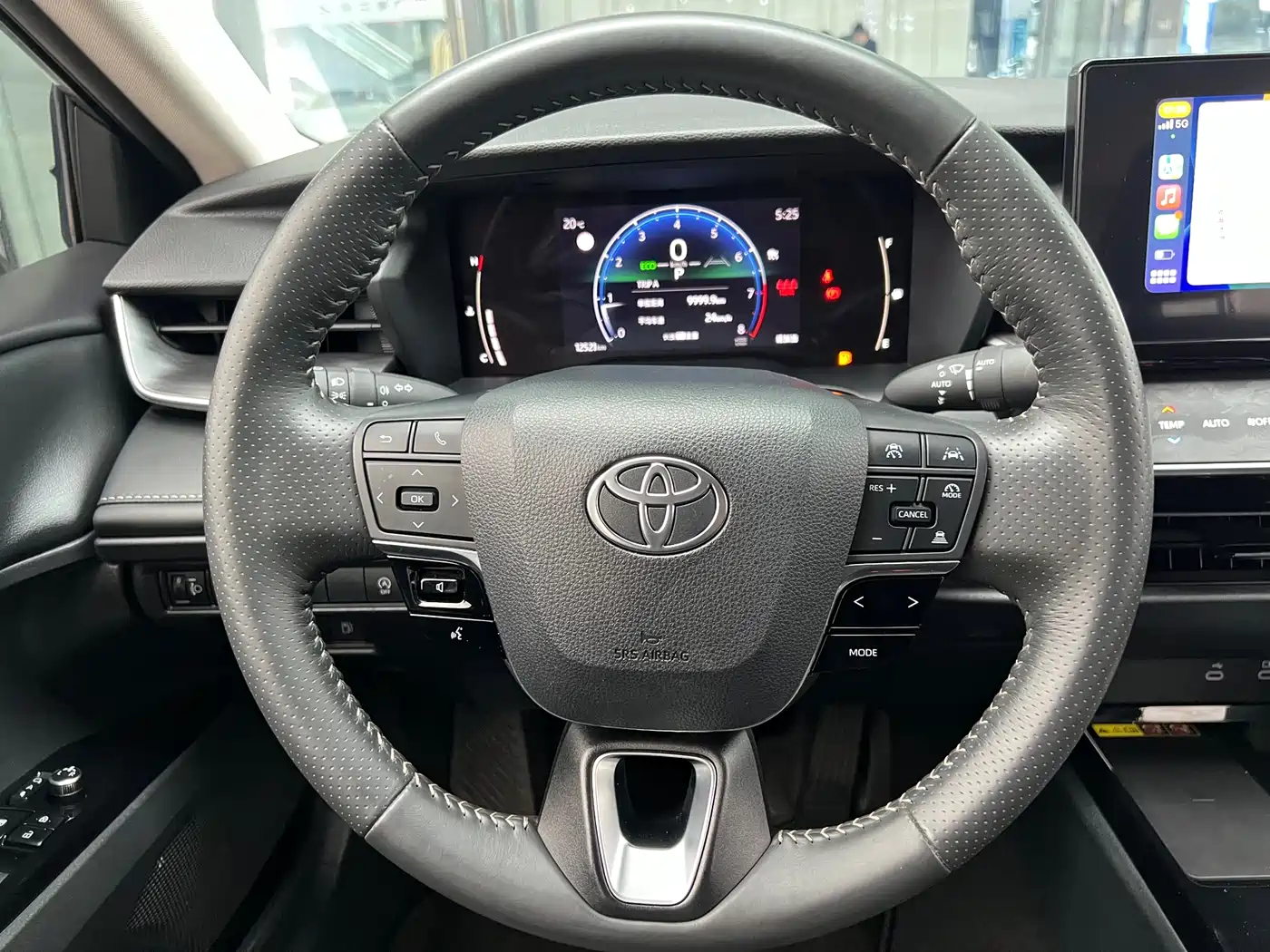 Toyota Camry 2024 2.0GVP Luxury Edition фото 10