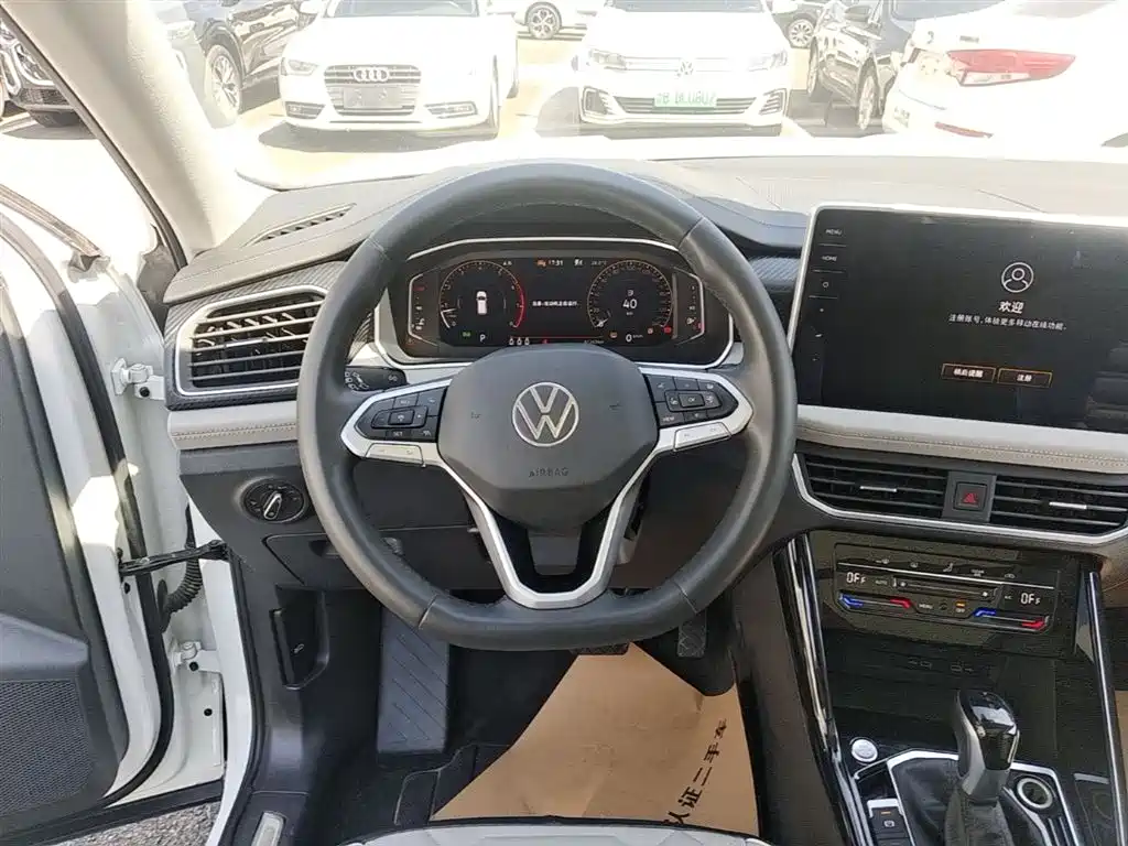 Volkswagen Tayron 2023 300TSI 2WD Luxury Plus Advanced Edition фото 11