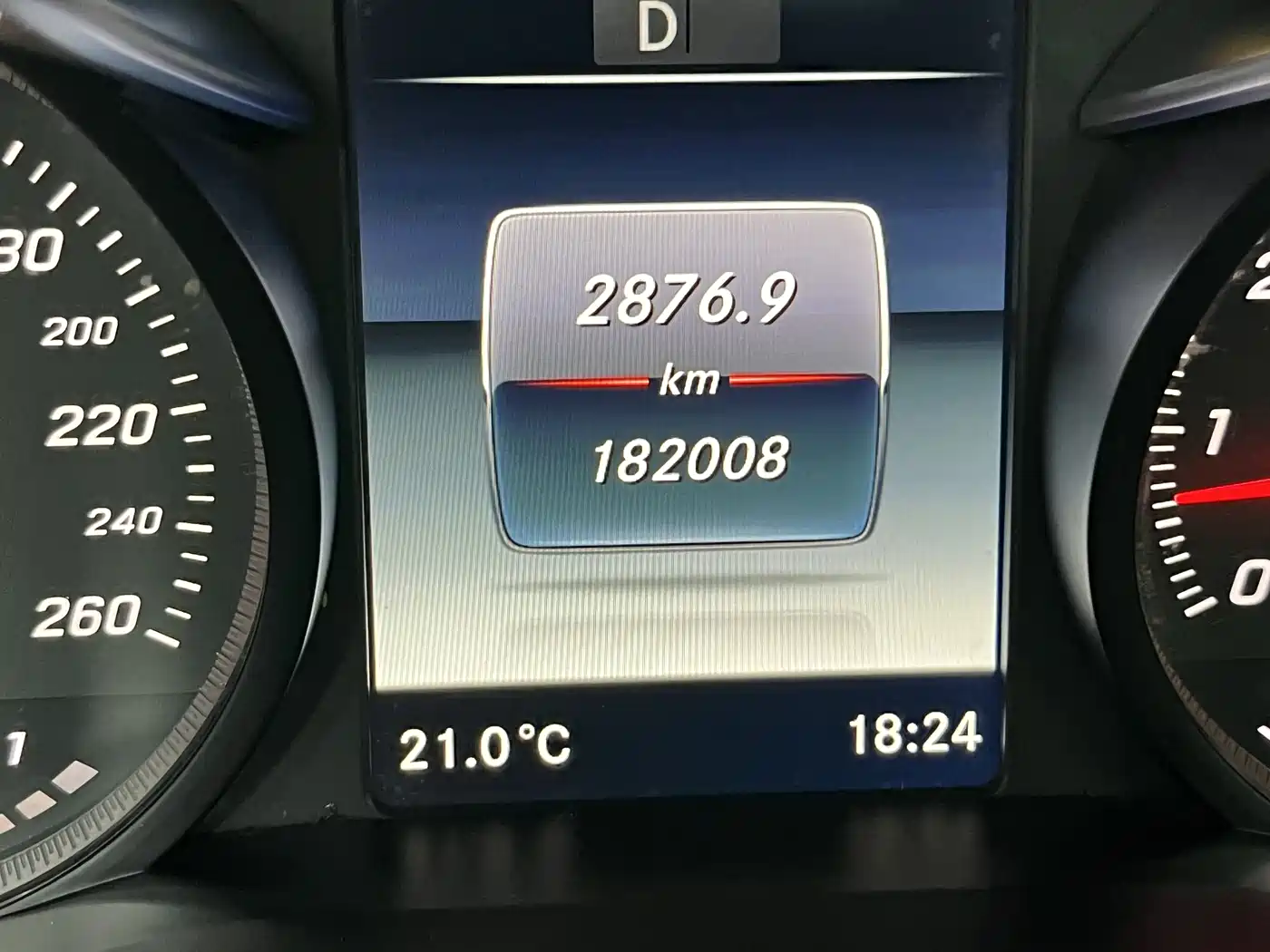Mercedes-Benz GLC 2018 Facelift GLC 200 4MATIC фото 8