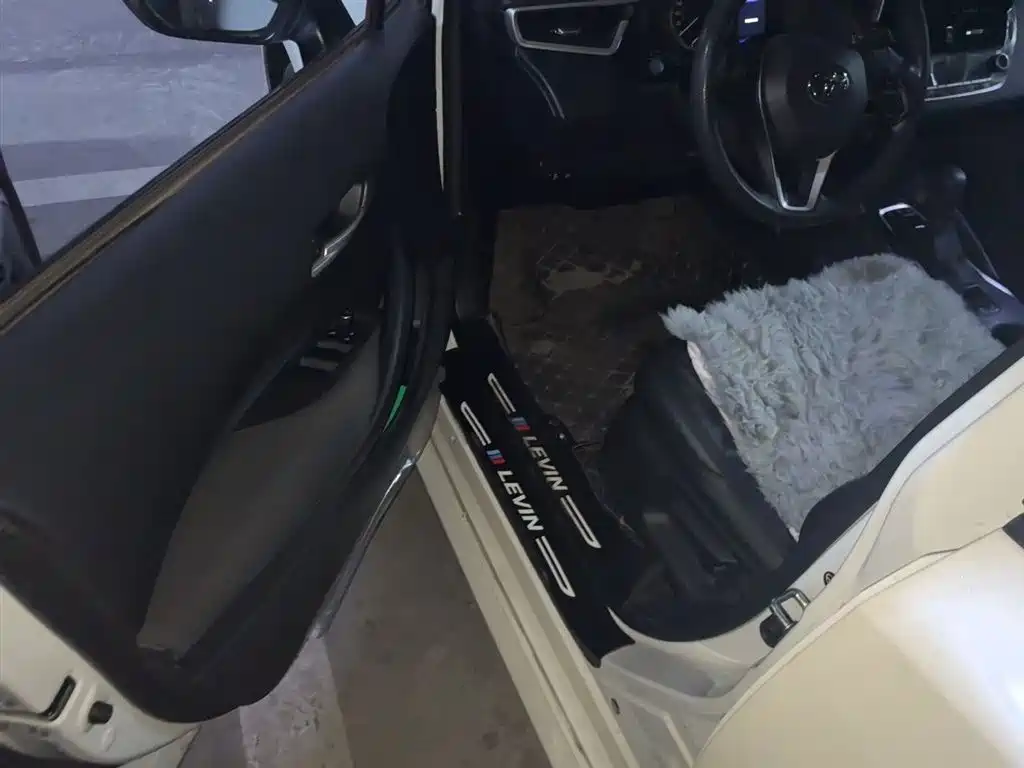 Toyota Levin 2019 185T CVT Luxury Edition China VI фото 12