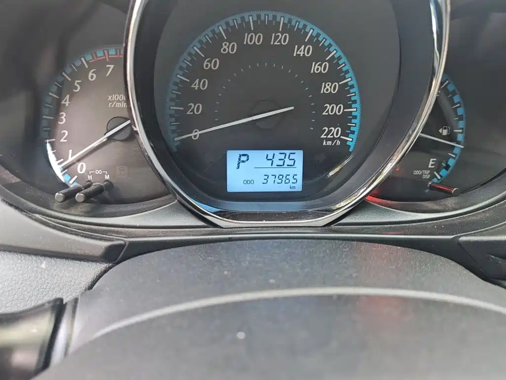 Toyota YARiS L Zhi Xiang 2017 1.5E CVT Charming Edition фото 8