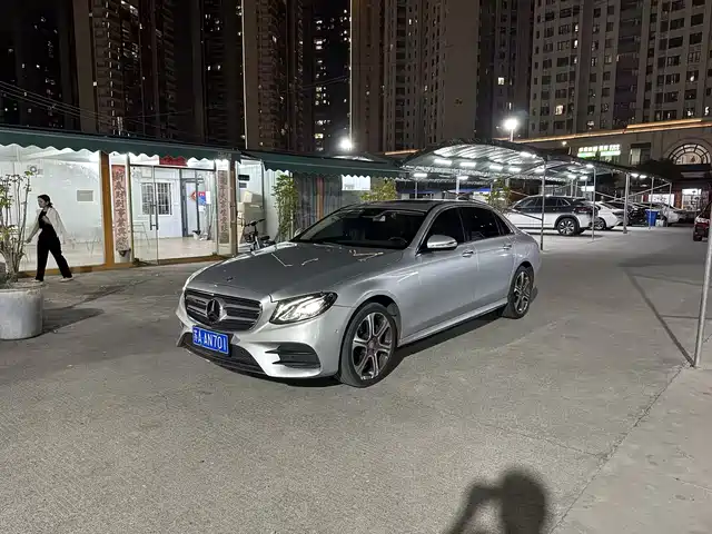 MERCEDES-BENZ E CLASS