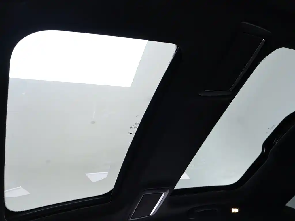 BMW 7 Series 2019 730Li M Sport Package фото 24