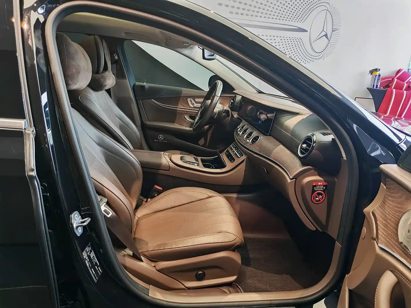 Mercedes-Benz E-Class 2023 Facelift E 300 L Luxury фото 17