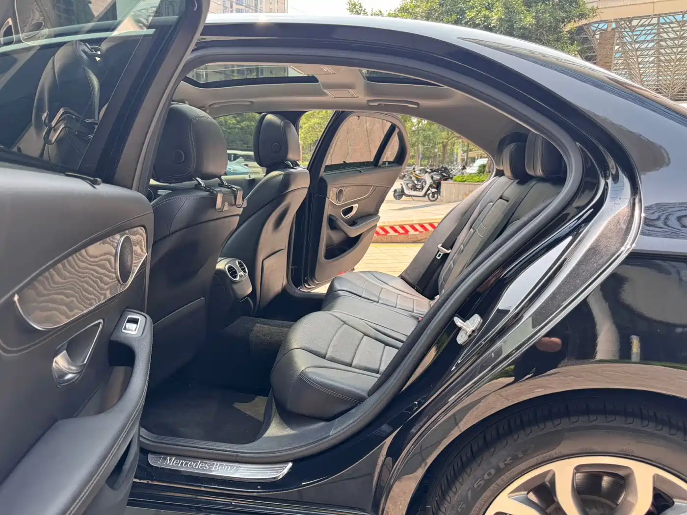 Mercedes-Benz C-Class 2015 C 200 L фото 9