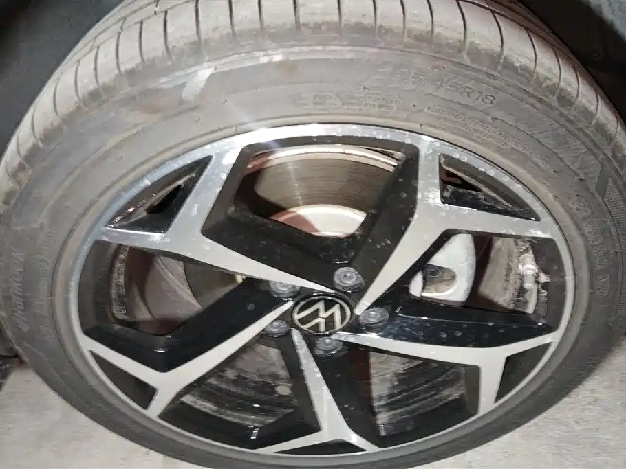 Volkswagen Magotan 2023 Model 2 Million Commemorative Edition 380TSI DSG Flagship фото 6