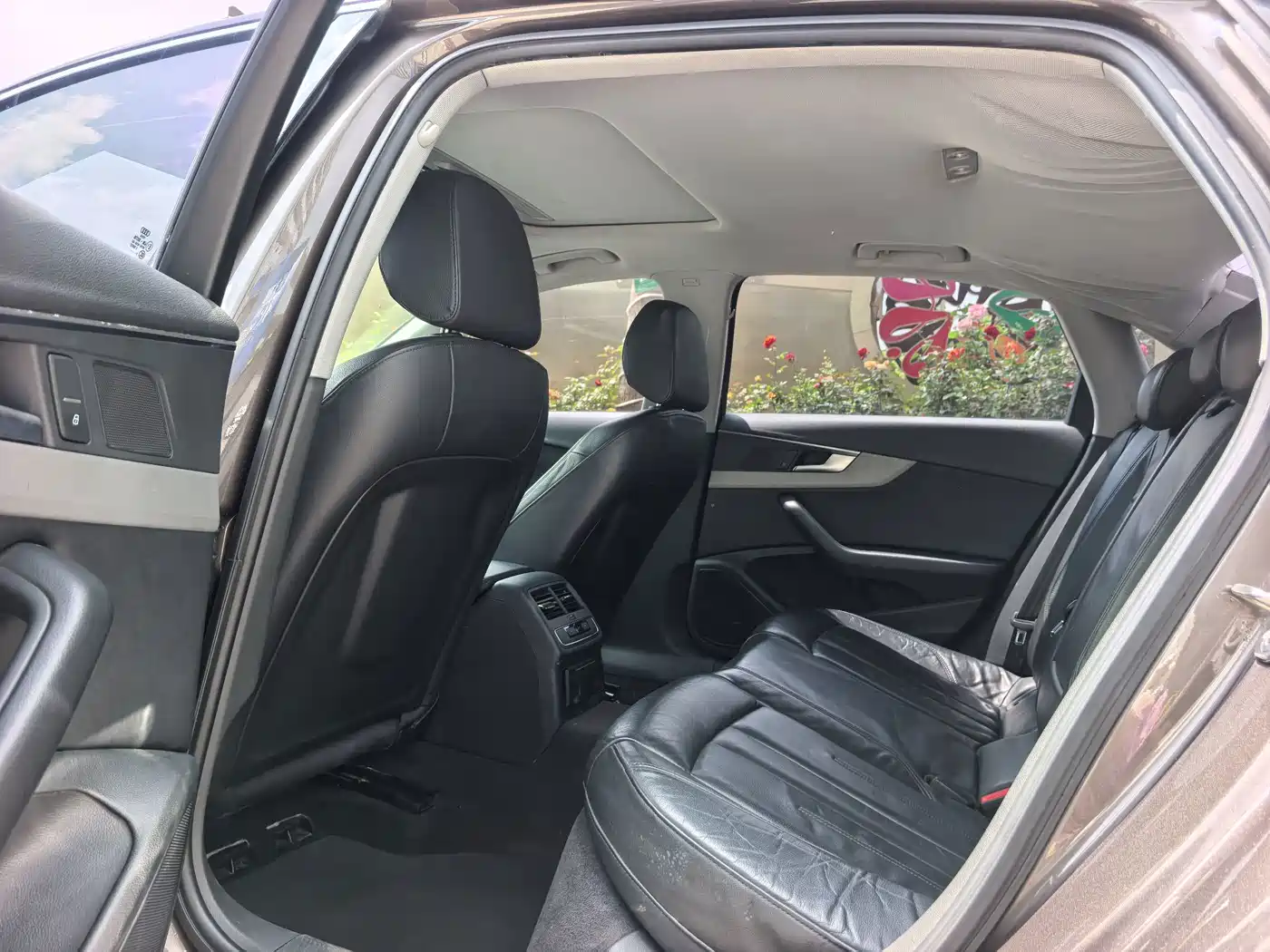 Фото 13 - Audi A4L