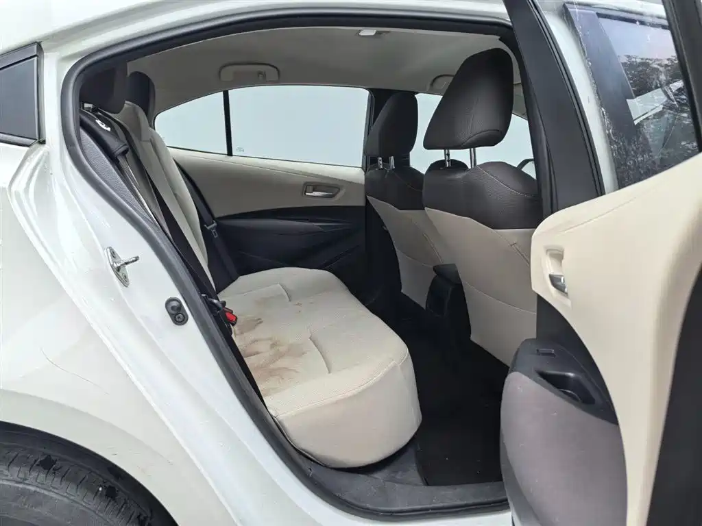 Toyota Corolla 2019 1.2T S-CVT GL Pioneer Edition фото 10