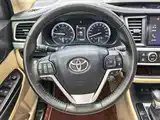 Фото 10 - Toyota Highlander