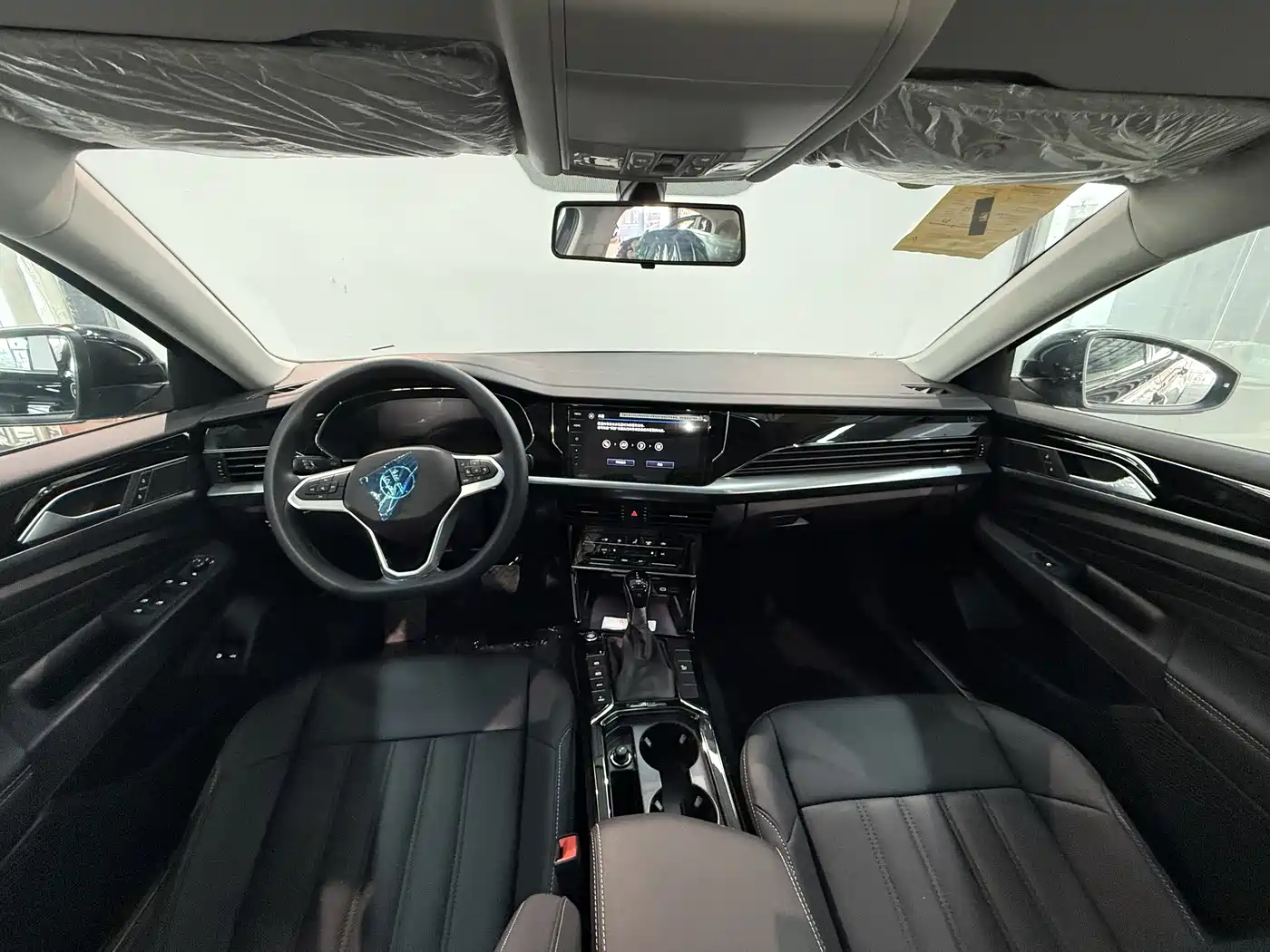 VOLKSWAGEN PASSAT NEW ENERGY