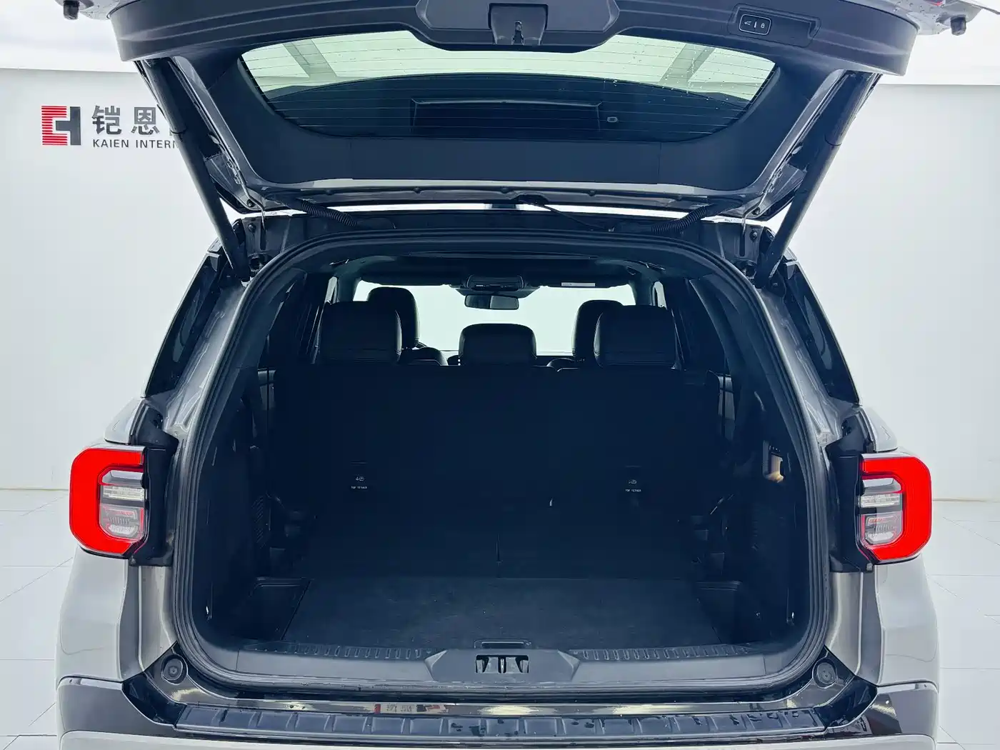 Ford Explorer 2026 2024 2.3T EcoBoost Kunlun Summit Edition 7-Seater