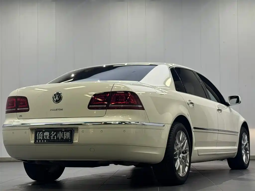 Volkswagen Phaeton 2012 3.0L Executive фото 13