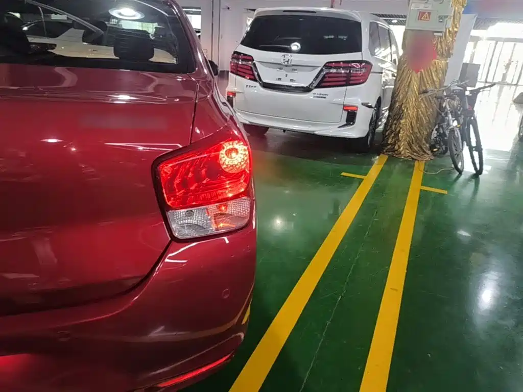 Hyundai Verna 2020 1.4L Manual GL Renewal Edition фото 8