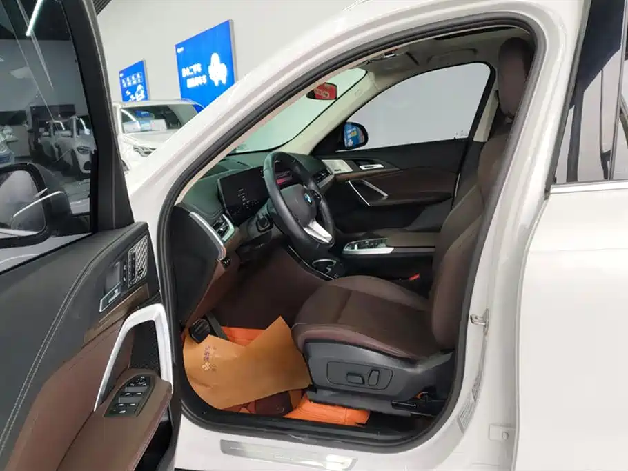 BMW X1 2023 xDrive25Li X Design Package фото 9