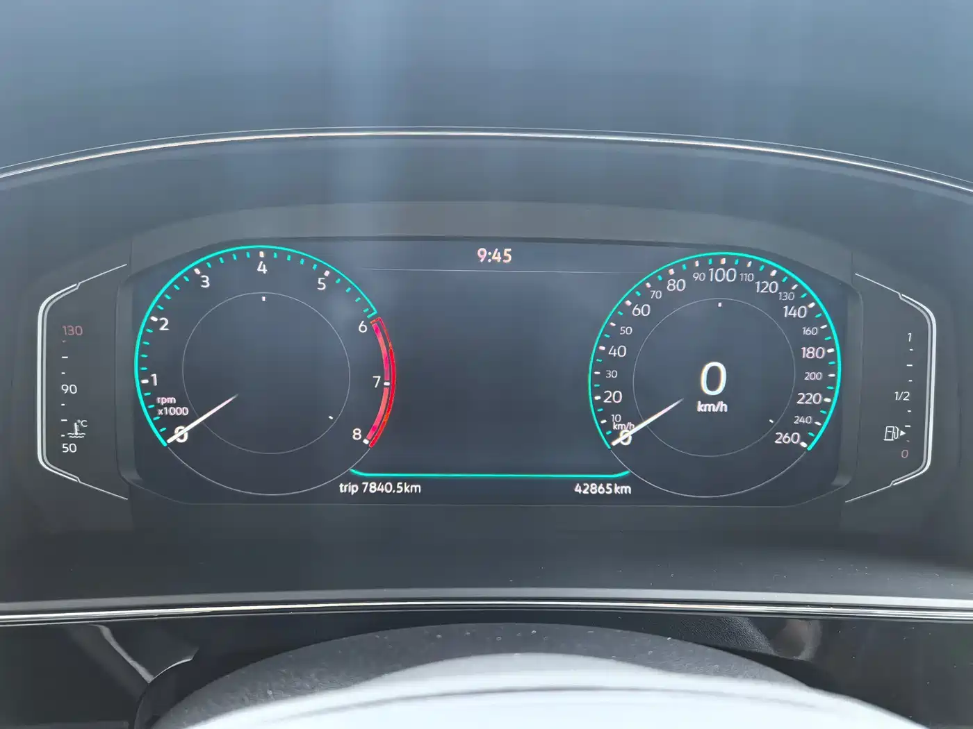 Volkswagen Passat 2023 330TSI Starlight Luxury Edition фото 16