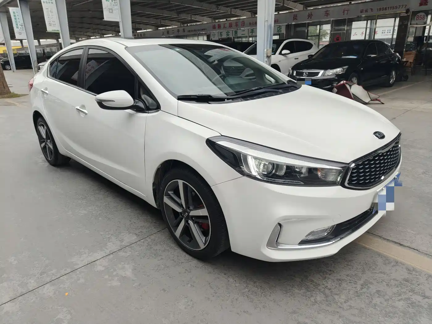 Kia K3 2017 1.6L Automatic 15th Anniversary Special GLS фото 2