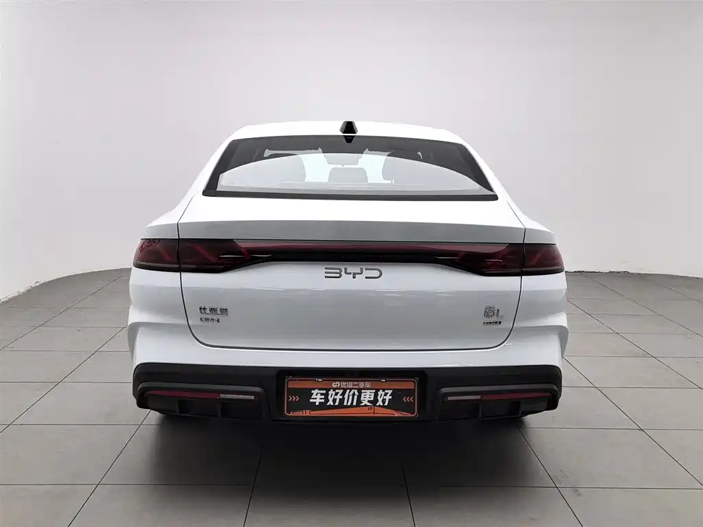 BYD Qin L 2025 DM-i Smart Drive Edition 80KM Leading фото 4