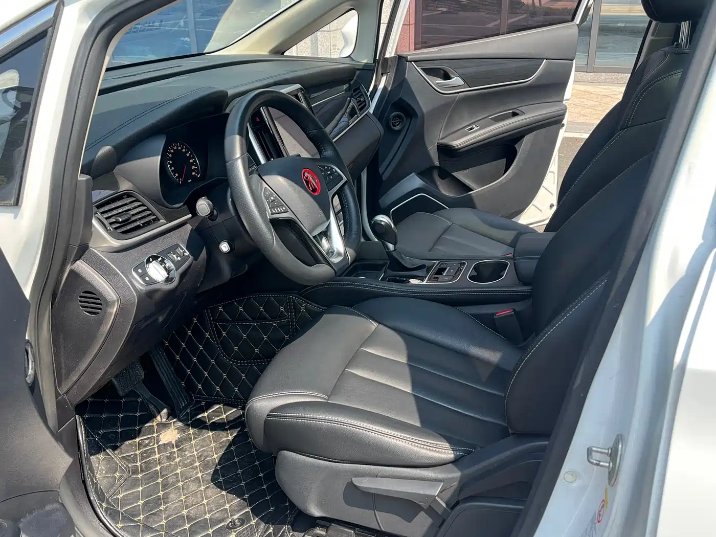 BYD Song MAX 2017 1.5T Auto Smart Elite 7-Seater фото 8