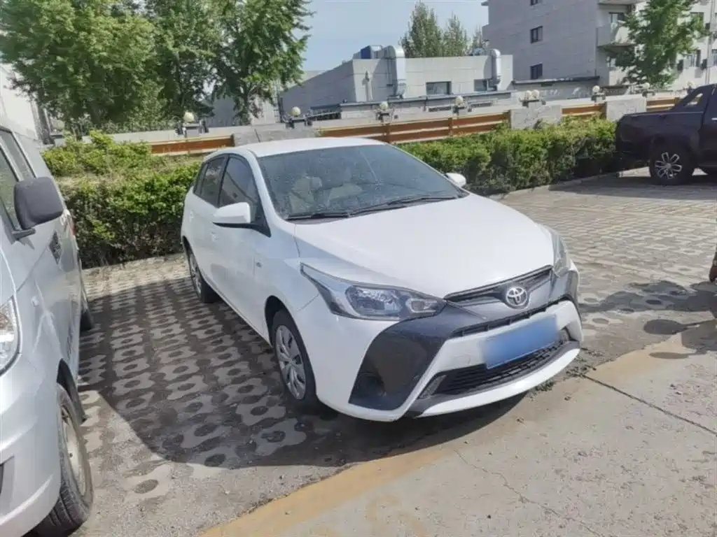 Toyota YARiS L Zhi Xuan 2019 1.5E CVT MeiDong Edition China VI фото 4