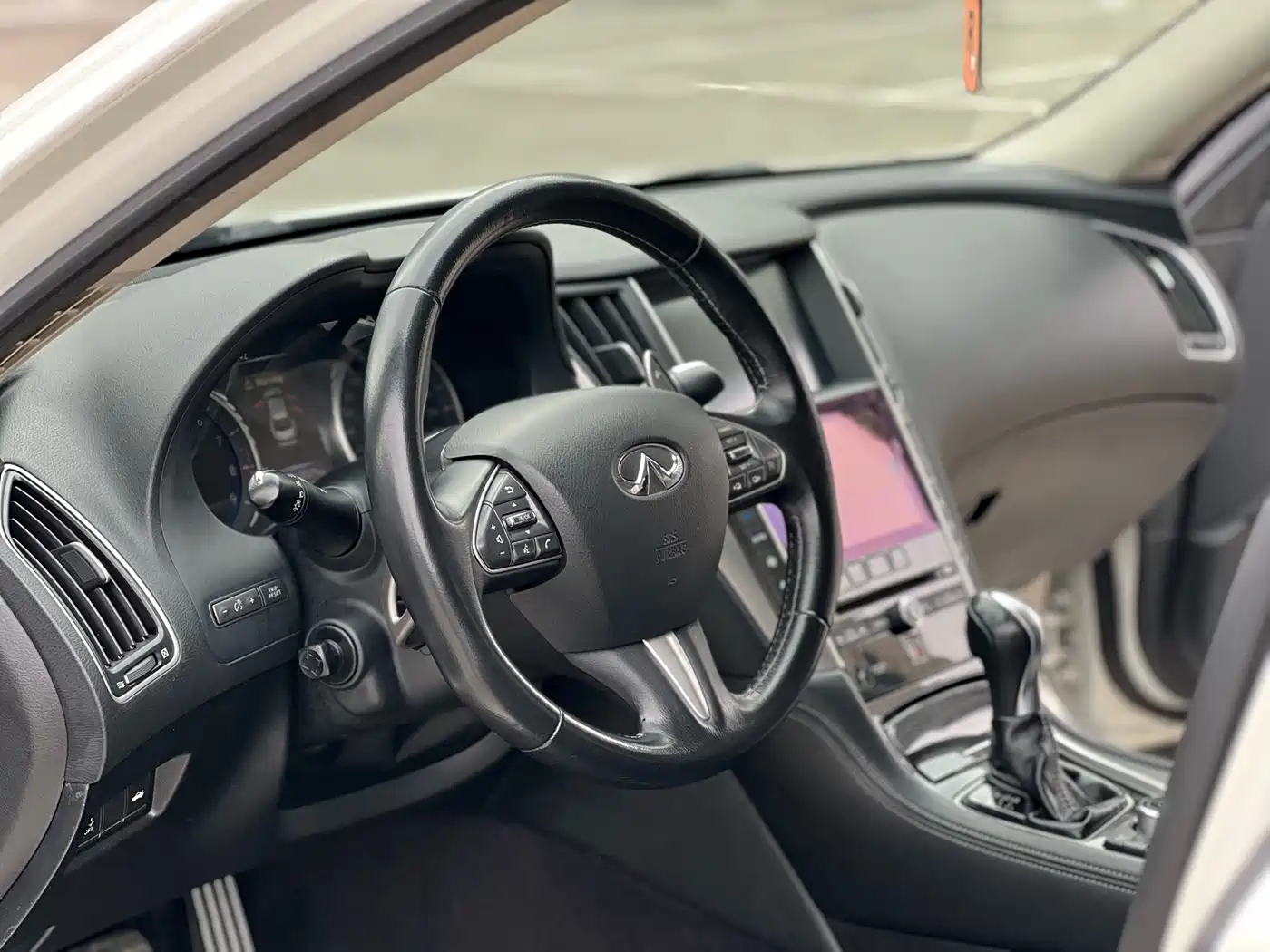 Infiniti Q50 2014 2014 3.7L Luxury Sport